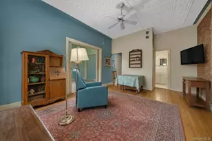 454 W 23rd St, New York, NY 10011 - Photo 3