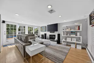 11 Sunbeam Rd, Syosset, NY 11791 - Photo 17