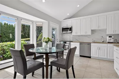 11 Sunbeam Road, Syosset, NY 11791 - Photo 9