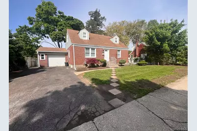 245 Warren Street, Uniondale, NY 11553 - Photo 1
