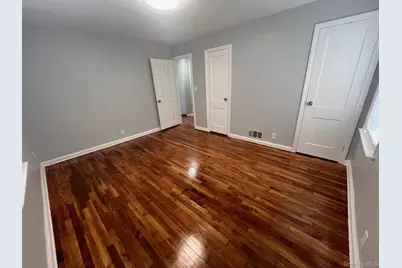 245 Warren Street, Uniondale, NY 11553 - Photo 7