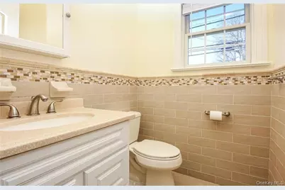 114 Oak Street #114, Harrison, NY 10528 - Photo 5