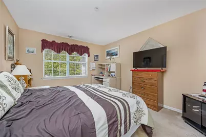 8 Hannah Lane, Middle Island, NY 11953 - Photo 17