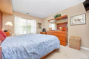 8 Hannah Ln, Middle Island, NY 11953 - Photo 11