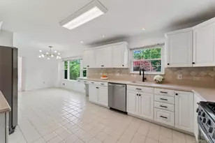 25 Saxon Woods Rd, Scarsdale, NY 10583 - Photo 9