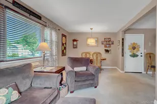 21 Toehee Pl, Islip, NY 11751 - Photo 11