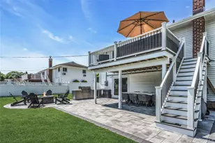 15 Lois Ln, Old Bethpage, NY 11804 - Photo 25
