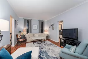 12 Hempstead Ave, Rockville Centre, NY 11570 - Photo 5