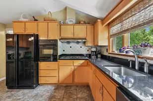 22 Stony Run, New Rochelle, NY 10804 - Photo 11