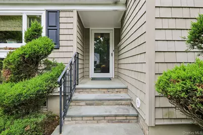 22 Stony Run, New Rochelle, NY 10804 - Photo 3