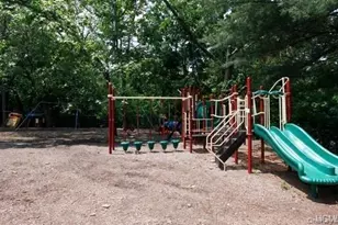 22 Stony Run, New Rochelle, NY 10804 - Photo 35