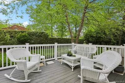 22 Stony Run, New Rochelle, NY 10804 - Photo 27