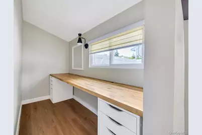 59 E Elm Street, Central Islip, NY 11722 - Photo 21