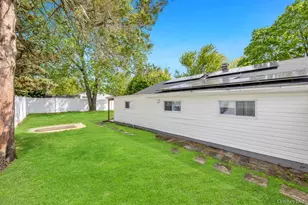 59 E Elm St, Central Islip, NY 11722 - Photo 27