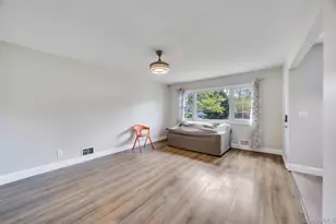 59 E Elm St, Central Islip, NY 11722 - Photo 5