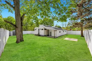 59 E Elm St, Central Islip, NY 11722 - Photo 29