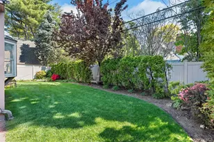 139 Stevens Ave, Hempstead, NY 11550 - Photo 31