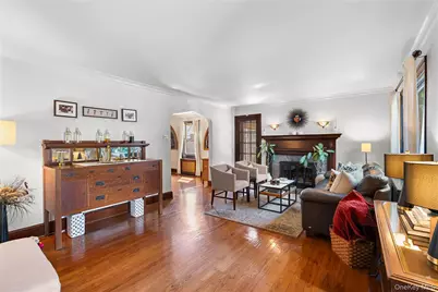 139 Stevens Avenue, Hempstead, NY 11550 - Photo 5