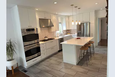 187 Thornbury Road, Scarsdale, NY 10583 - Photo 13