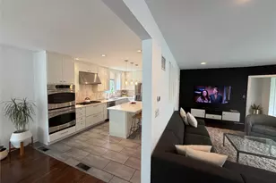 187 Thornbury Rd, Scarsdale, NY 10583 - Photo 11