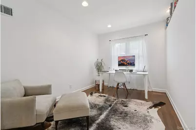 187 Thornbury Road, Scarsdale, NY 10583 - Photo 19