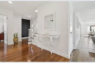 187 Thornbury Road, Scarsdale, NY 10583 - Photo 5