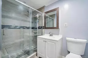 10 Remsen St, Copiague, NY 11726 - Photo 25
