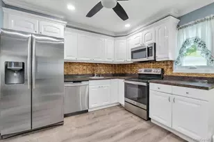 10 Remsen St, Copiague, NY 11726 - Photo 15