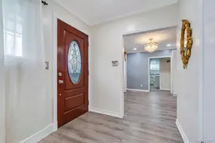 10 Remsen St, Copiague, NY 11726 - Photo 7