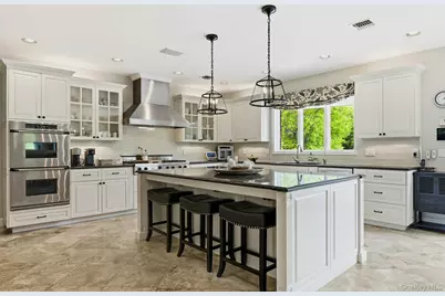 5 Westwood Court, Muttontown, NY 11545 - Photo 17