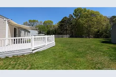 11 Winterberry Drive, Middle Island, NY 11953 - Photo 37