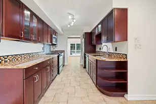 16 Club Dr S, Jericho, NY 11753 - Photo 3