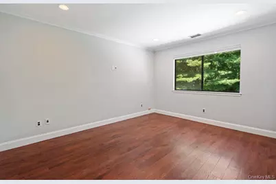 16 Club Drive S #16, Jericho, NY 11753 - Photo 17