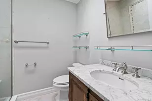 16 Club Dr S, Jericho, NY 11753 - Photo 15