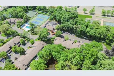 16 Club Drive S #16, Jericho, NY 11753 - Photo 27