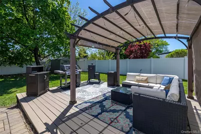 31 Jean Drive, North Babylon, NY 11703 - Photo 23
