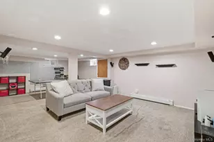 31 Jean Dr, North Babylon, NY 11703 - Photo 19