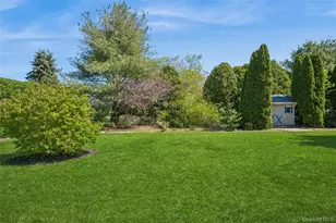 82 Jakes Ln, Calverton, NY 11933 - Photo 23