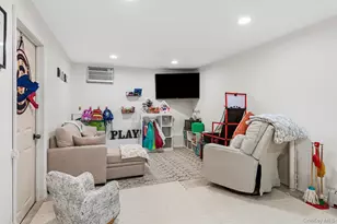 36 Matinecock Ave, East Islip, NY 11730 - Photo 13