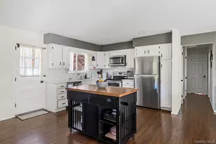 36 Matinecock Ave, East Islip, NY 11730 - Photo 3