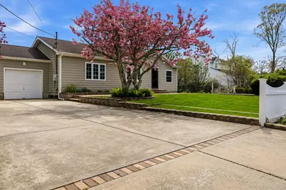 46 Lafayette Drive, Shirley, NY 11967 - Photo 3