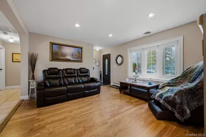 46 Lafayette Drive, Shirley, NY 11967 - Photo 11