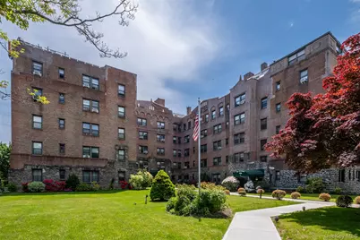 4784 Boston Post Road #B23, Pelham, NY 10803 - Photo 17