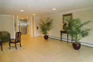 2 Consulate Dr, Tuckahoe, NY 10707 - Photo 3