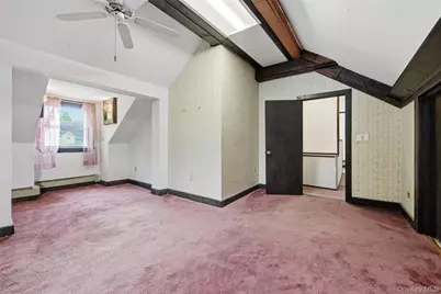 333 Jackson Avenue, West Hempstead, NY 11552 - Photo 17