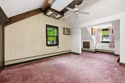 333 Jackson Avenue, West Hempstead, NY 11552 - Photo 15