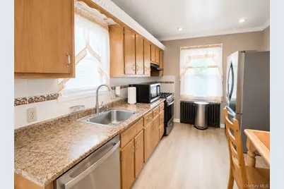 44 Shaw Avenue, Valley Stream, NY 11580 - Photo 7