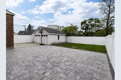 44 Shaw Avenue, Valley Stream, NY 11580 - Photo 25