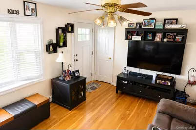 20 Carol Road, Bethpage, NY 11714 - Photo 3