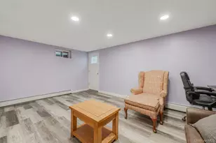 217 Abbington Ct, Copiague, NY 11726 - Photo 31